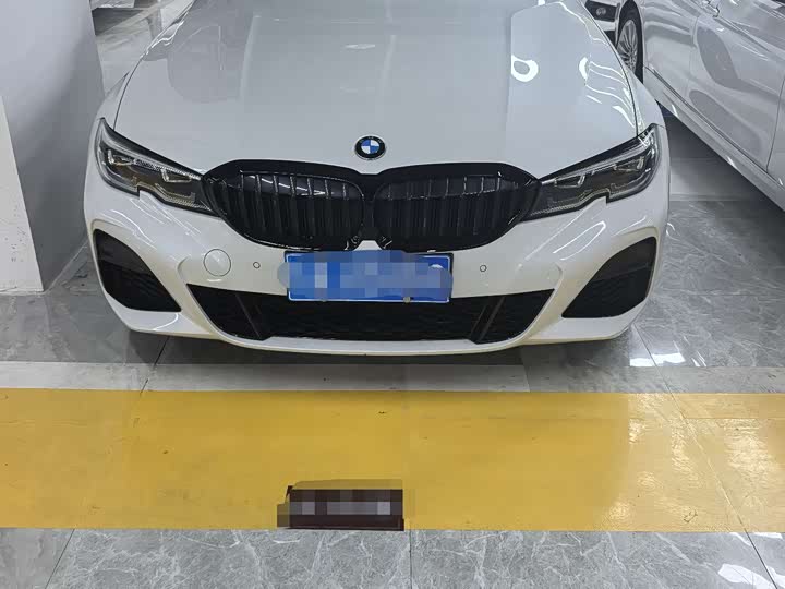 Фото 2 - BMW 3 Series