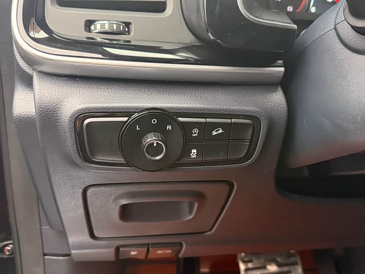 Фото 6 - GAC Trumpchi M8