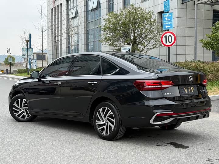 Photo 4 - Volkswagen Lavida