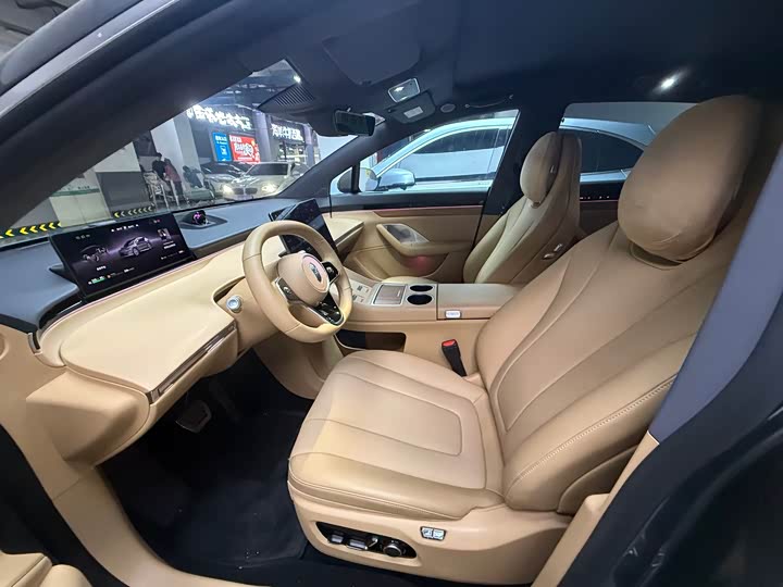 Фото 5 - Luxeed R7