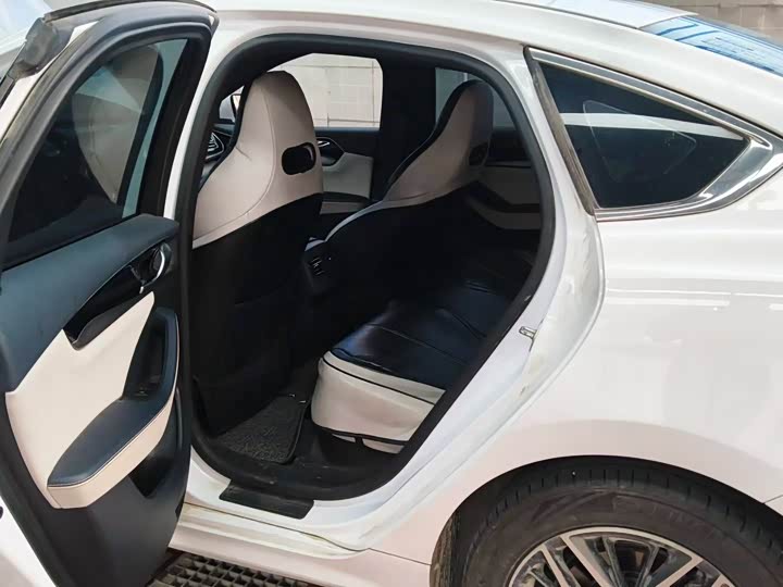 Фото 4 - BYD Qin Plus