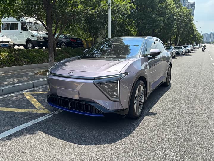 Фото 1 - HiPhi Y