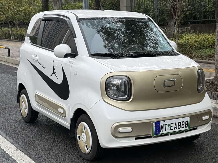 Фото 2 - Bestune Pony