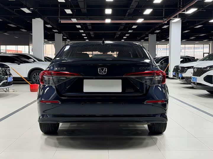 Фото 6 - Honda Civic