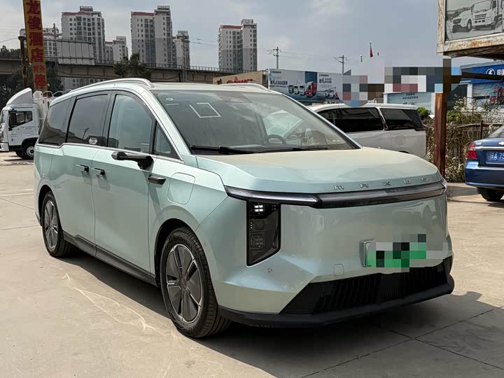 Photo 3 - Maxus Mifa 7