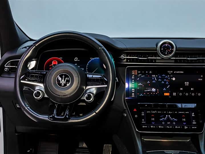 Фото 5 - Maserati Grecale