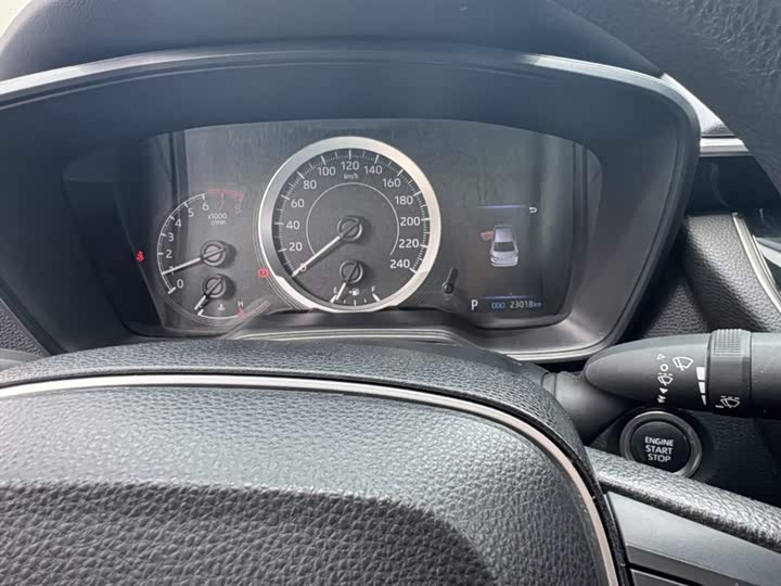 Фото 9 - Toyota Corolla