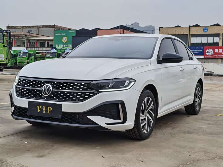 Photo 1 - Volkswagen Lavida