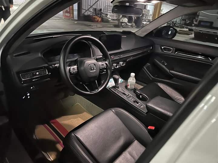 Фото 2 - Honda Civic