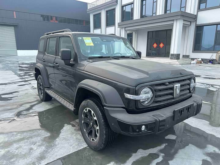 Фото 3 - Tank 300 Hybrid