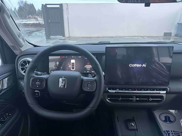 Фото 8 - Tank 300 Hybrid