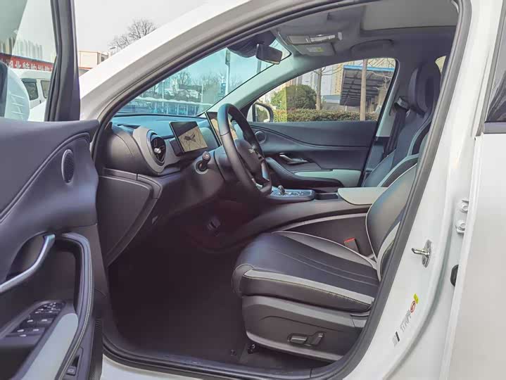 Фото 7 - BYD Sea Lion 05 DM-i Hybrid