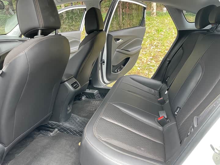 Фото 7 - Buick Verano