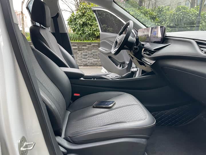 Фото 8 - Buick Verano