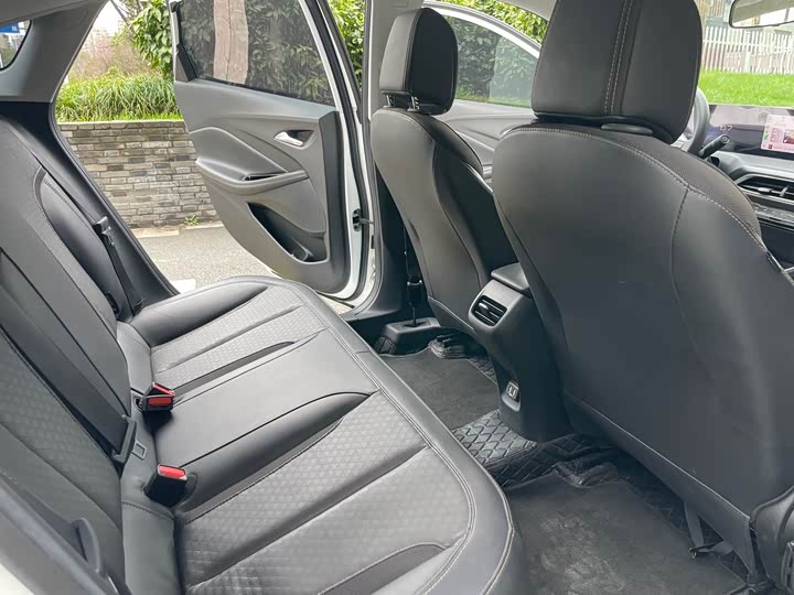 Фото 9 - Buick Verano