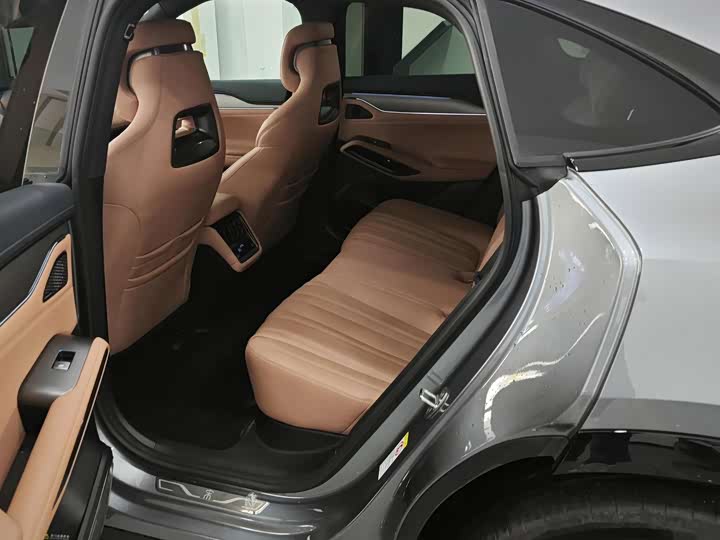 Фото 7 - BYD Song L