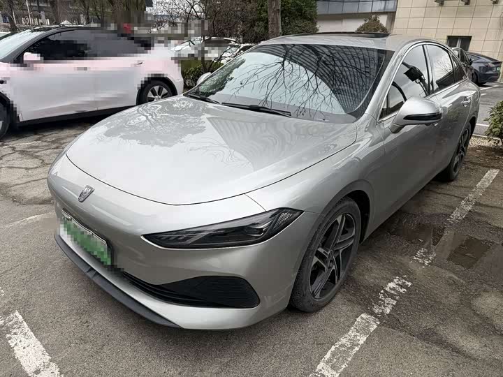 Фото 1 - Roewe D7