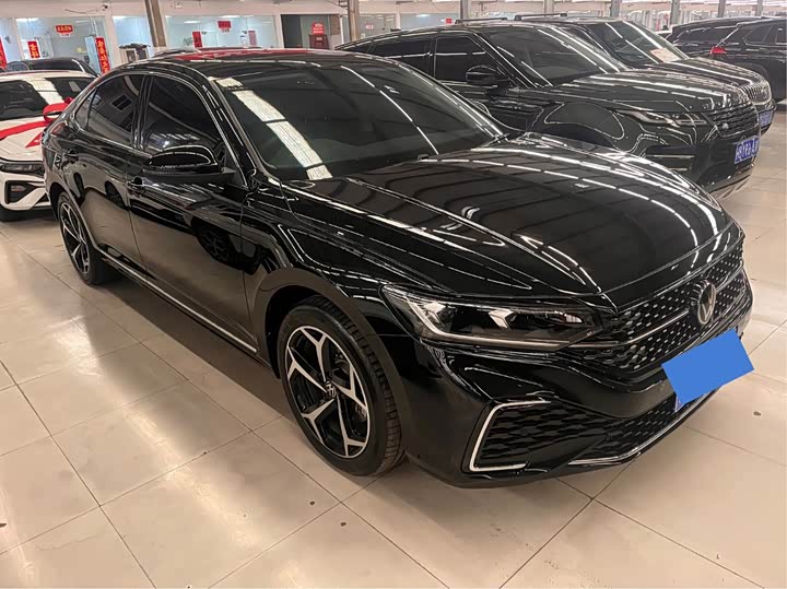 Photo 3 - Volkswagen Passat