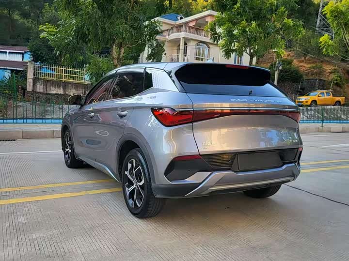 Photo 8 - BYD Yuan Plus