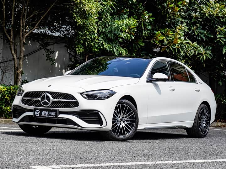 Фото 1 - Mercedes-Benz C-Class