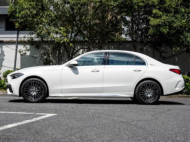 Фото 3 - Mercedes-Benz C-Class