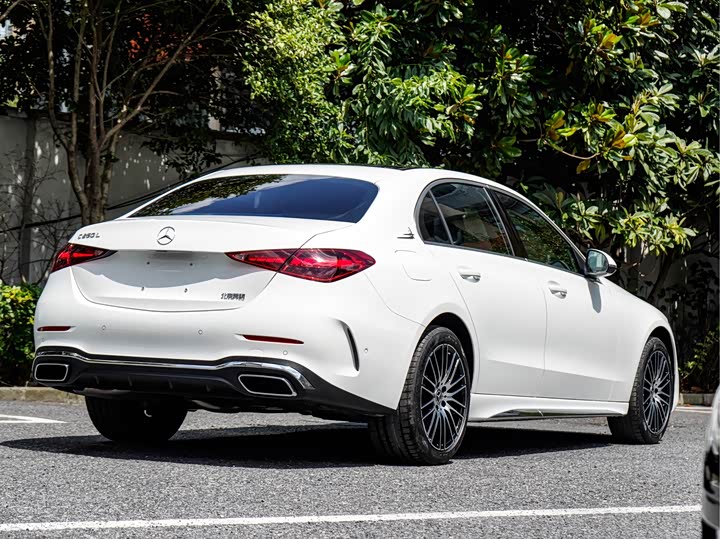 Фото 4 - Mercedes-Benz C-Class