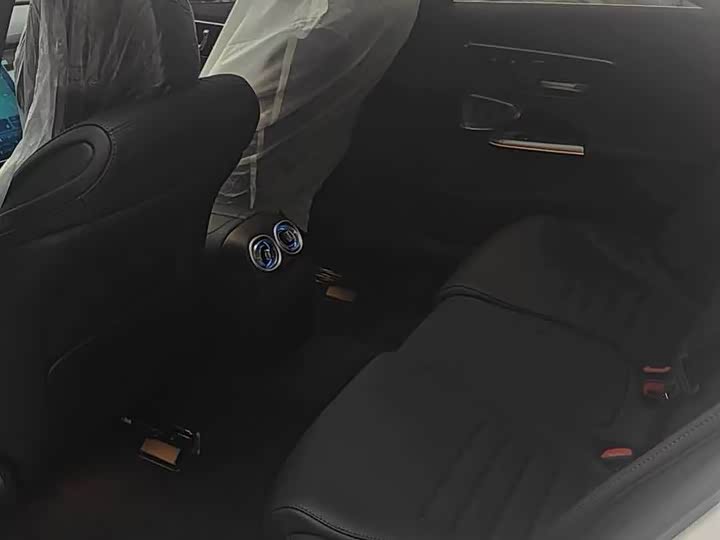 Фото 9 - Mercedes-Benz C-Class