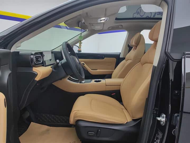 Фото 9 - Leapmotor C11