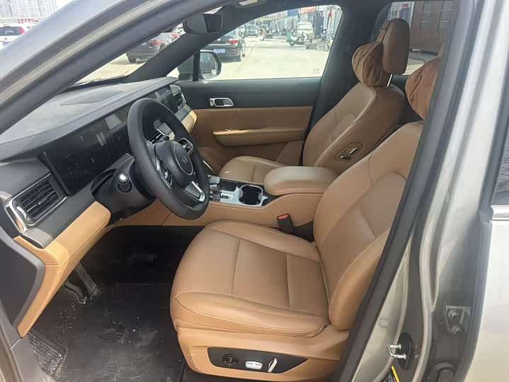 Фото 4 - LiXiang One