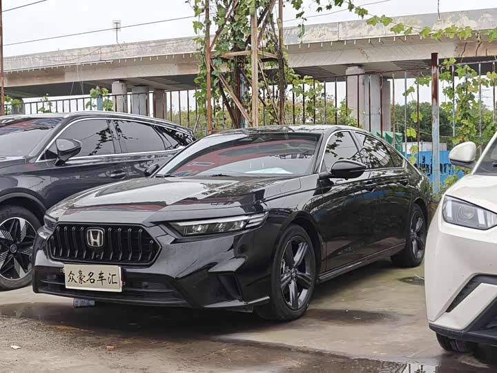 Photo 1 - Honda Inspire