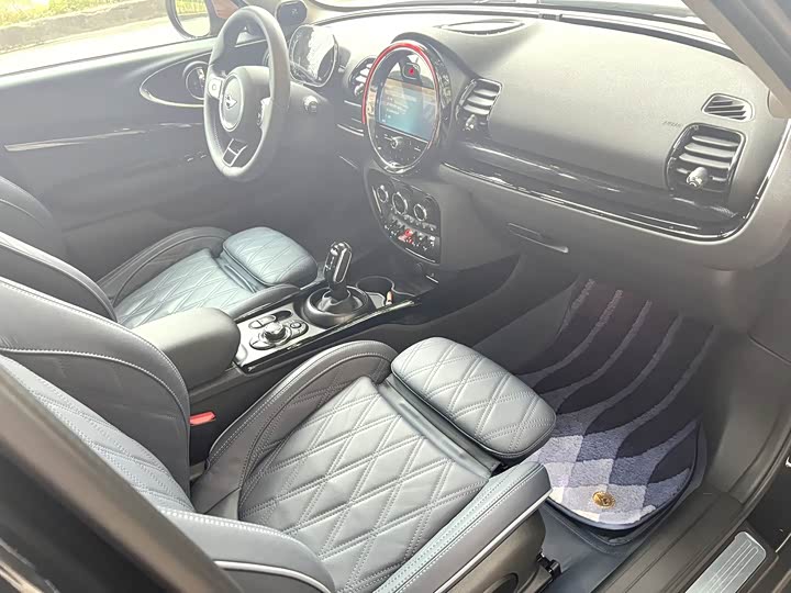 Photo 6 - Mini Clubman