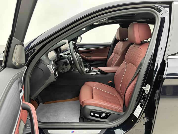 Фото 5 - BMW 5 Series