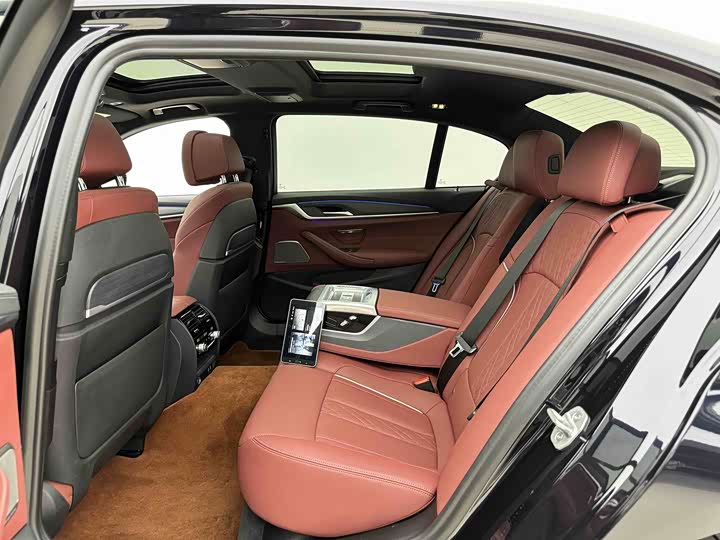 Фото 7 - BMW 5 Series