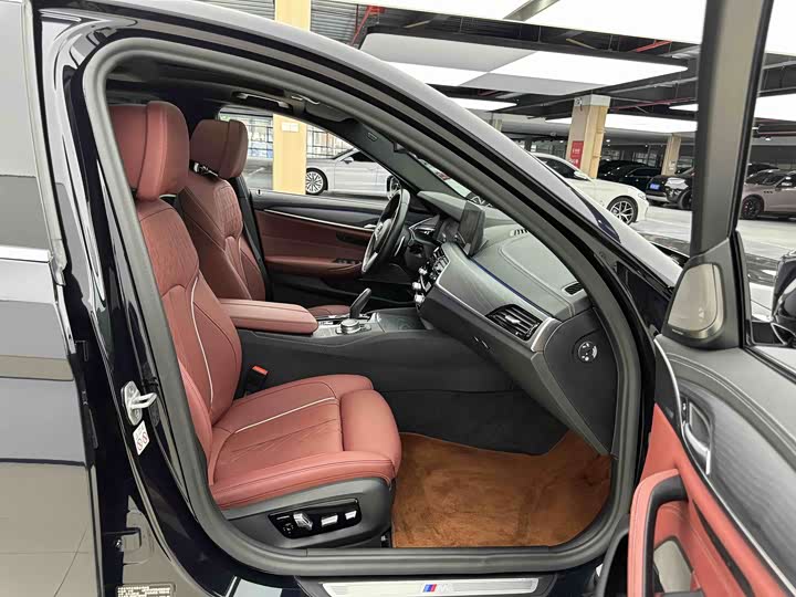 Фото 8 - BMW 5 Series