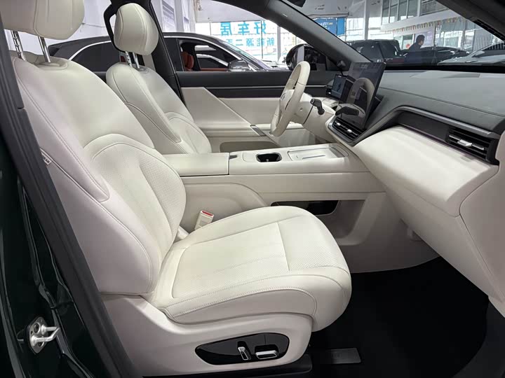 Фото 9 - Dongfeng Yipai eπ 008