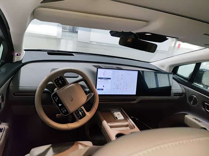 Фото 3 - LiXiang i8