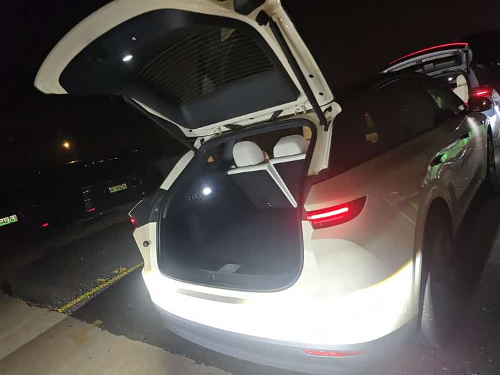 Фото 7 - LiXiang i6