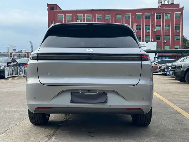 Фото 7 - LiXiang L6