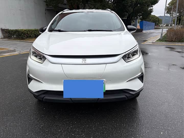 Фото 2 - BYD Yuan Pro