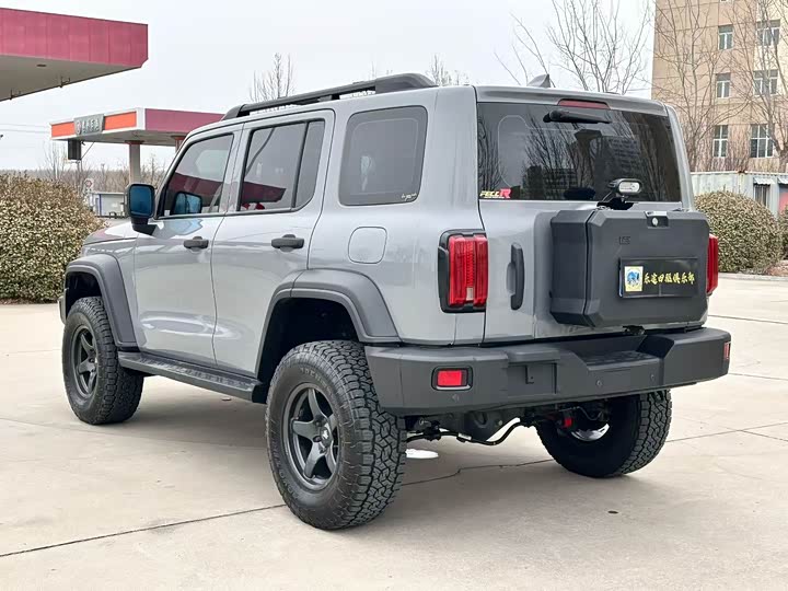 Фото 7 - Tank 300