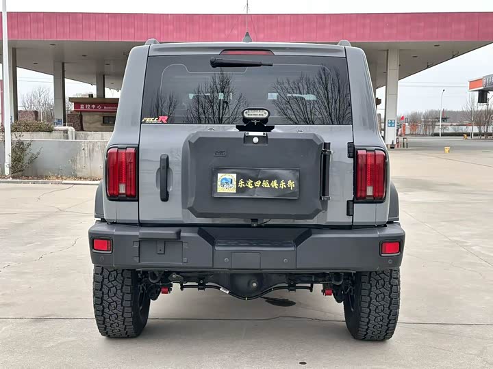 Фото 8 - Tank 300