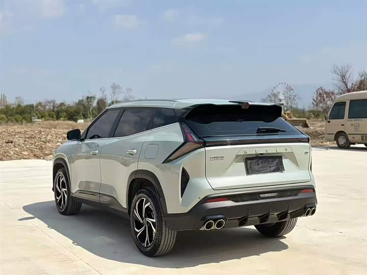 Photo 7 - Geely Atlas