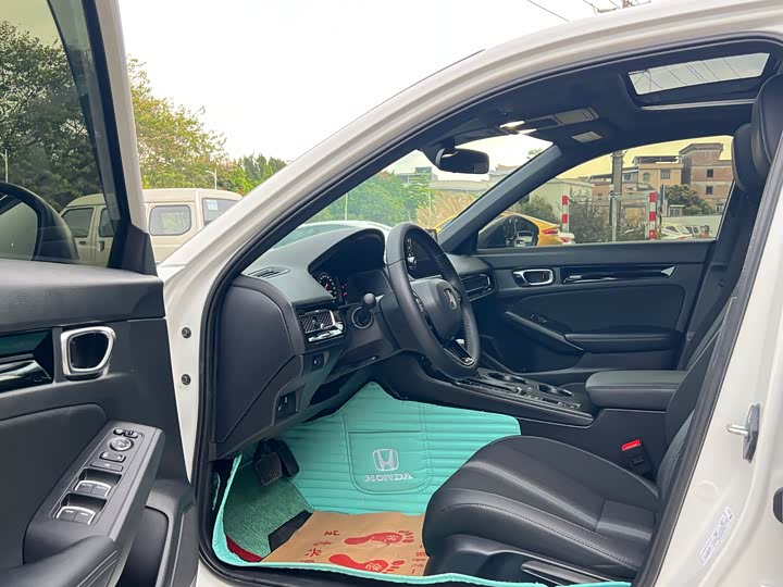 Фото 4 - Honda Civic