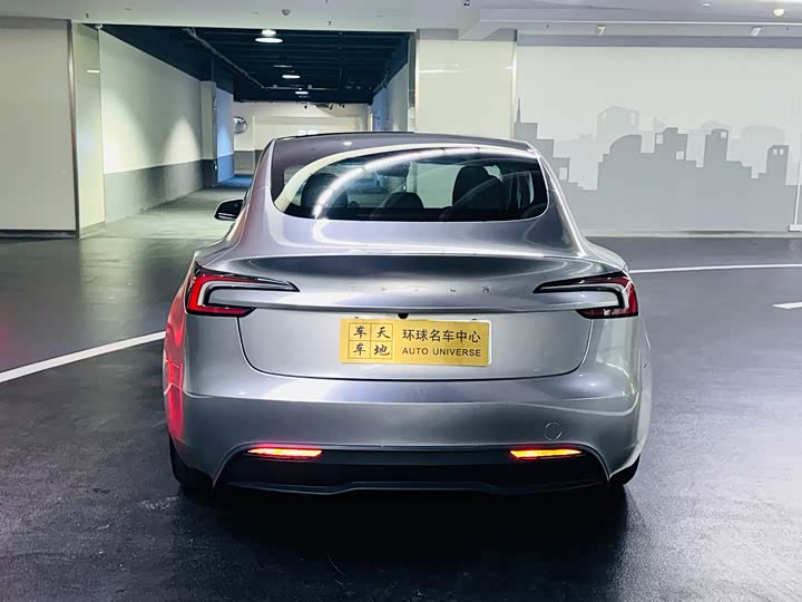 Фото 6 - Tesla Model 3