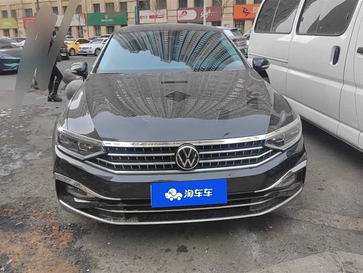 Фото 2 - Volkswagen Magotan