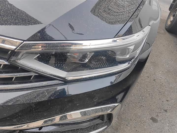 Фото 5 - Volkswagen Magotan