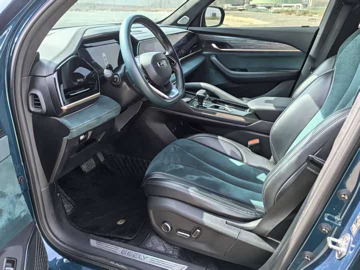 Фото 7 - Geely Monjaro