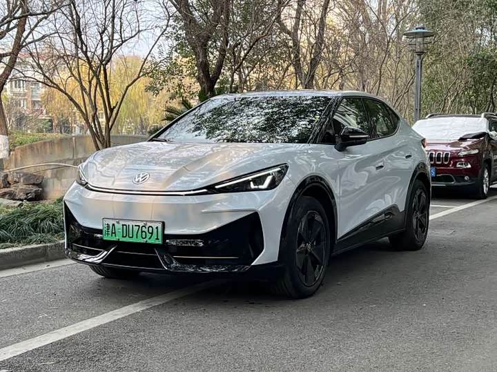 Фото 1 - Volkswagen ID.Unyx