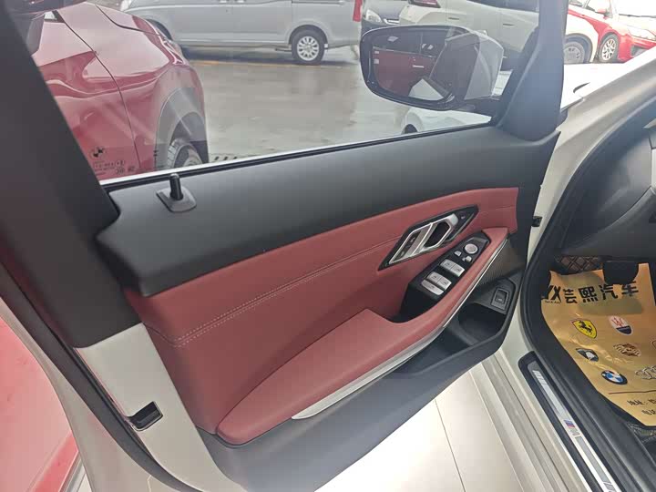 Фото 9 - BMW 3 Series