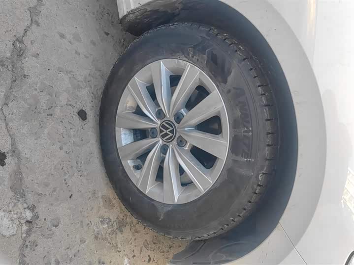 Фото 6 - Volkswagen Lavida